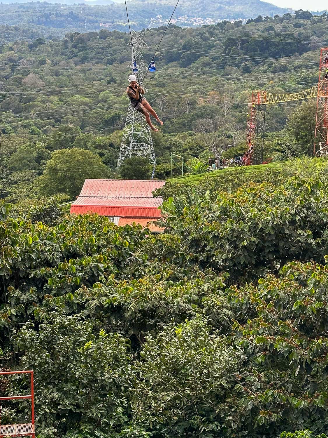 Big Swing, Cafe Albania El Salvador