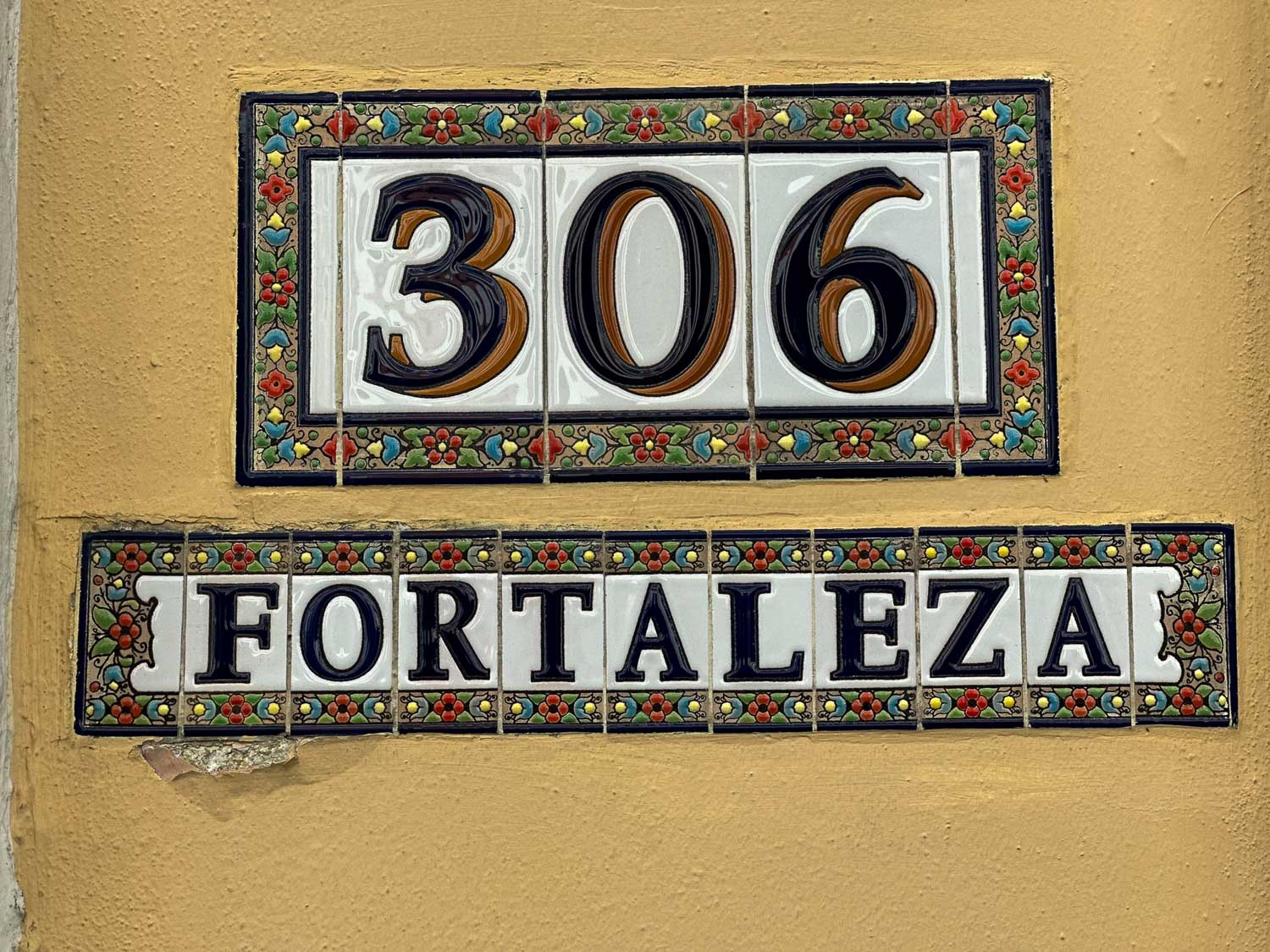 The famous Calle de la Fortaleza is a must-visit