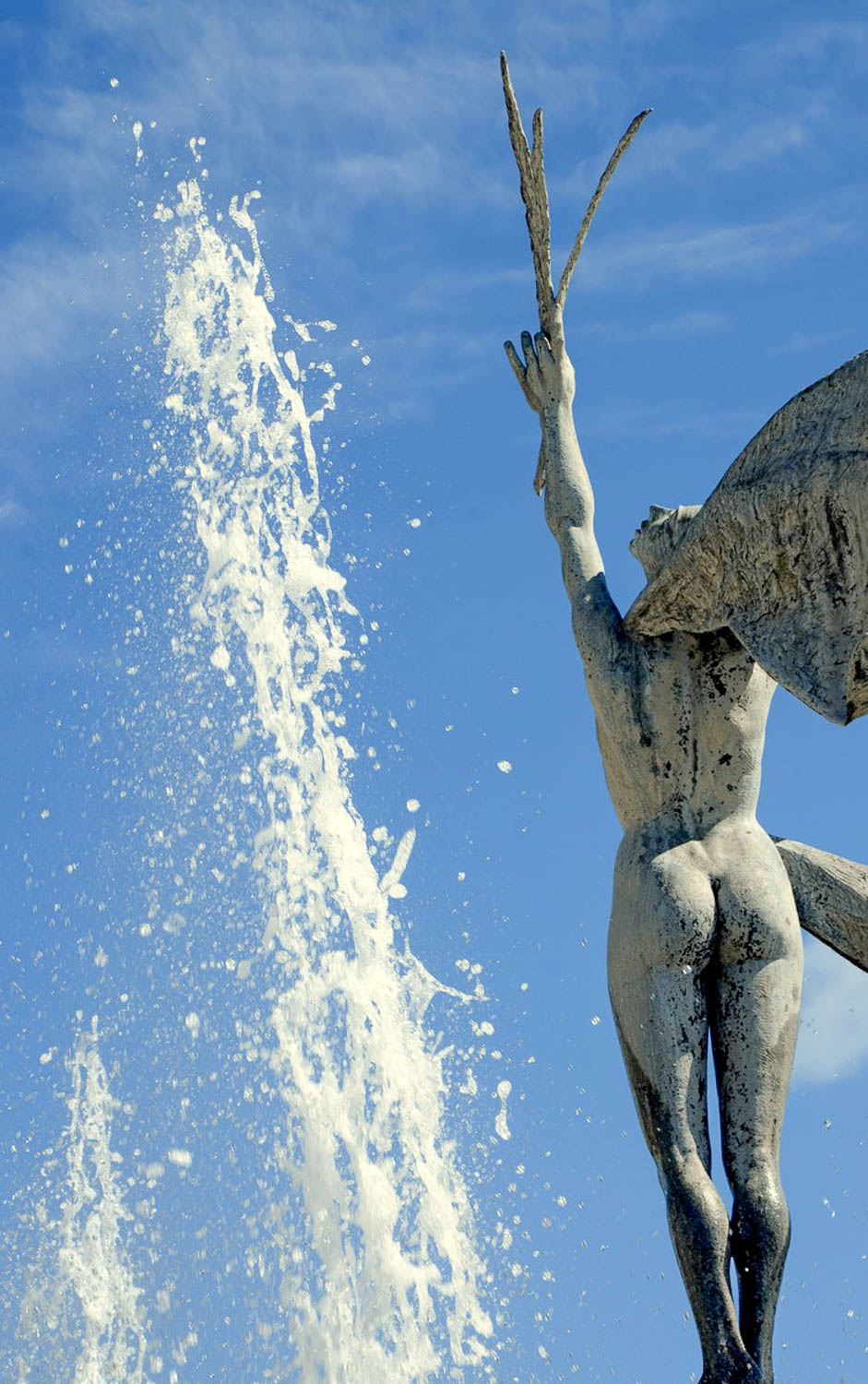Fuente Raíces fountain along Paseo de la Princesa (Old San Juan, Puerto Rico)