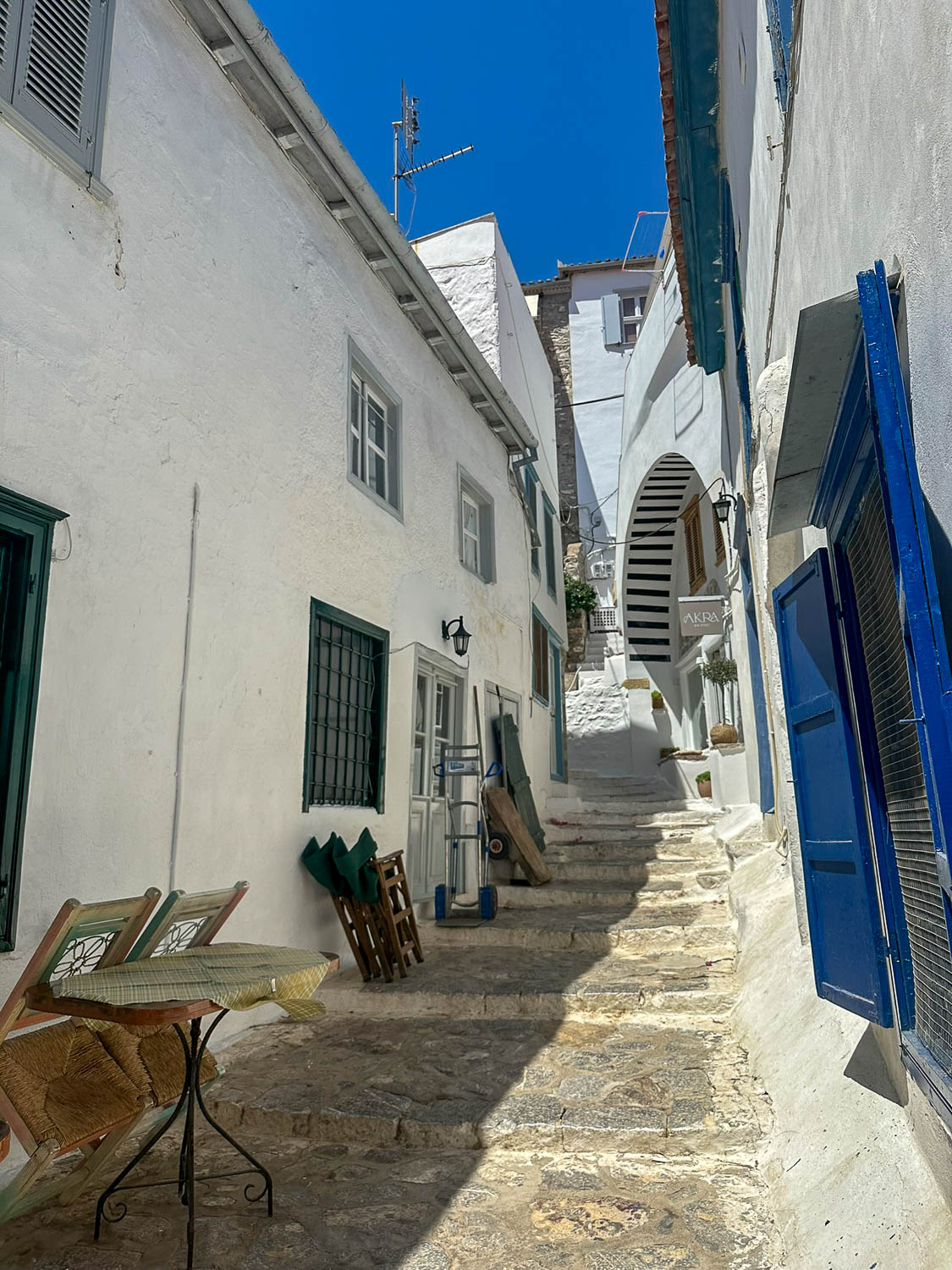 Take a moment to wander the quiet back streets of Hydra Town