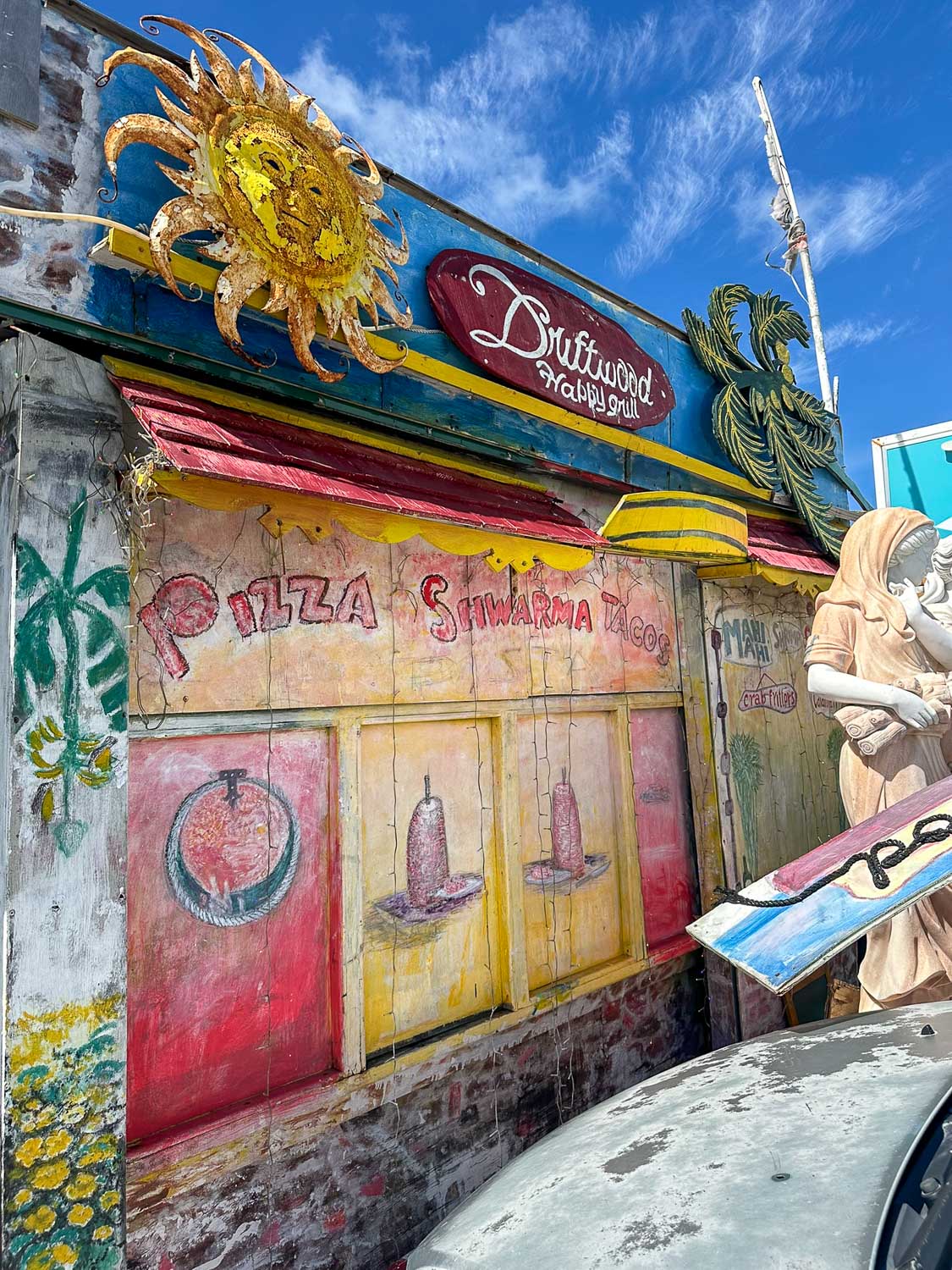 Driftwood Happy Grill Maho Beach, St. Maarten