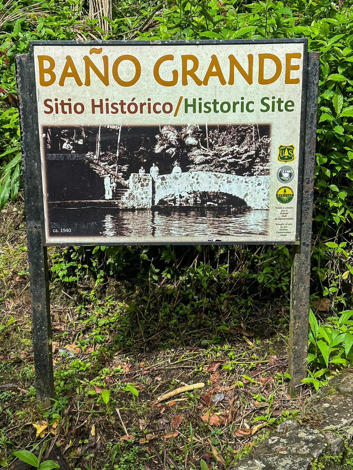 Entrance to Baño Grande historic pool in El Yunque National Forest (Puerto Rico