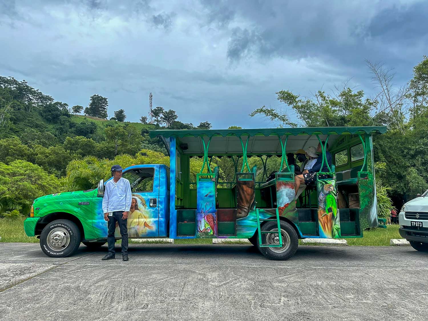 Organized group tour transportation Roseau, Dominica