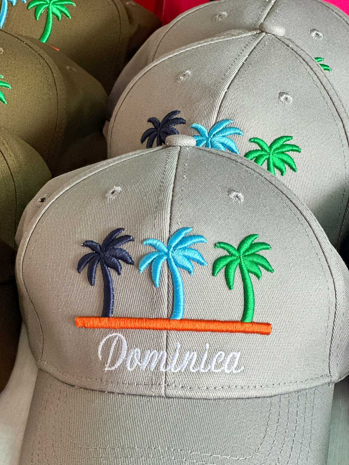 Souvenir-hunting in Roseau Dominica