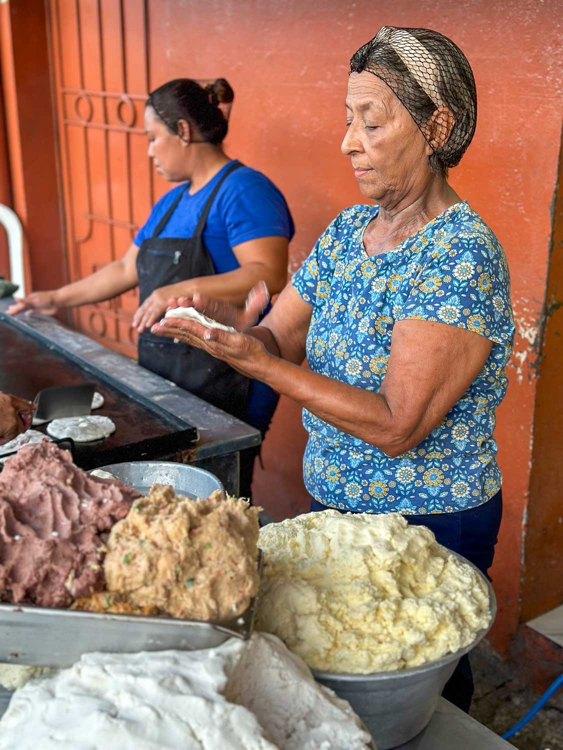 Local pupuseria San Salvador, El Salvador