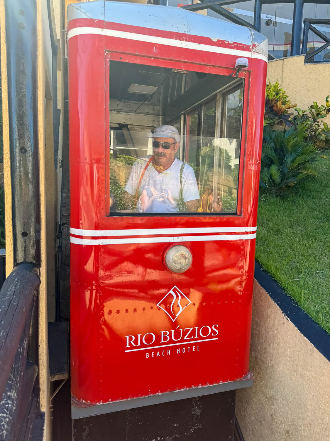 Buzios, Brazil Travel Guide: Best Things To See and Do 31 Rio Buzios Beach Hotel comes with a cable car