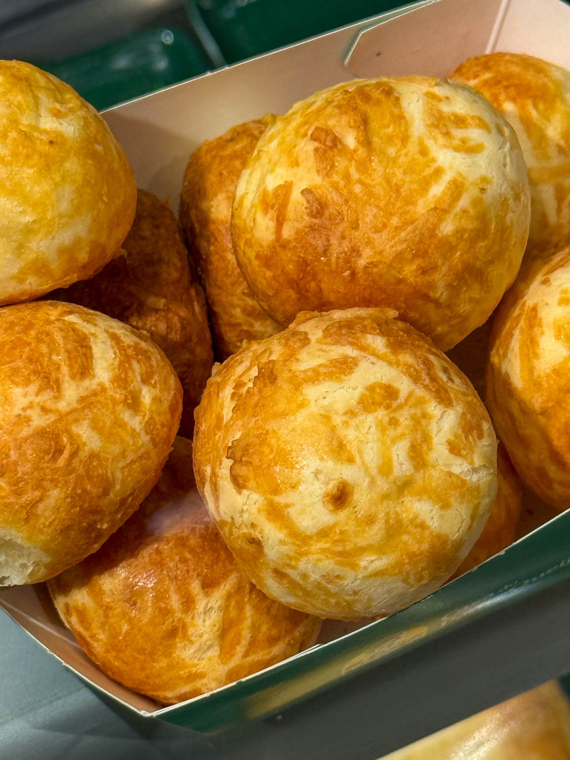 pao de queijo Brazilian cheese bread snack popular traditional food in Brazil