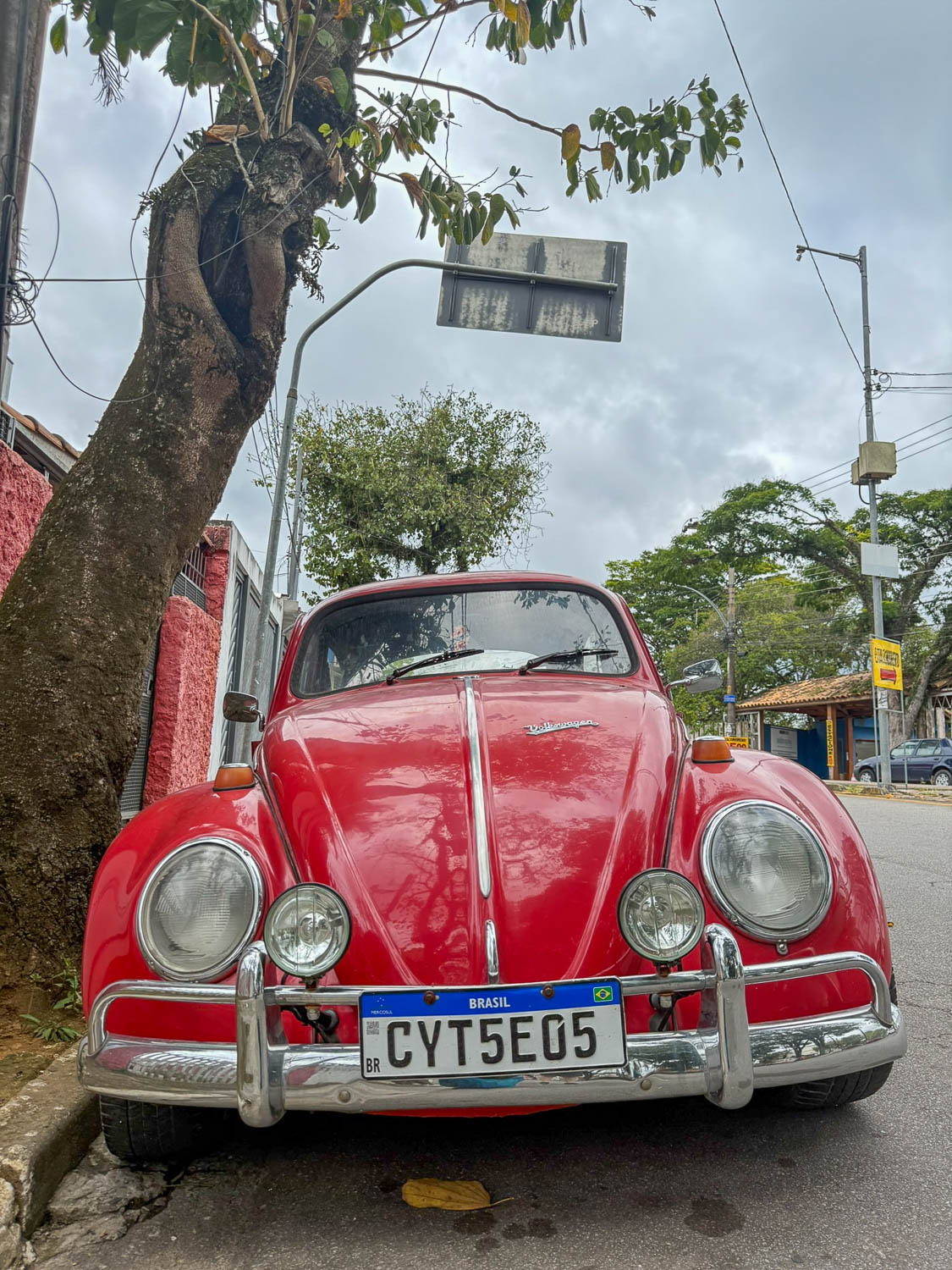 Museums of Embu das Artes: A Guide to the Town’s Cultural and Artistic Highlights 7 Classic car spotted while traveling to the museums of Embu das Artes near São Paulo