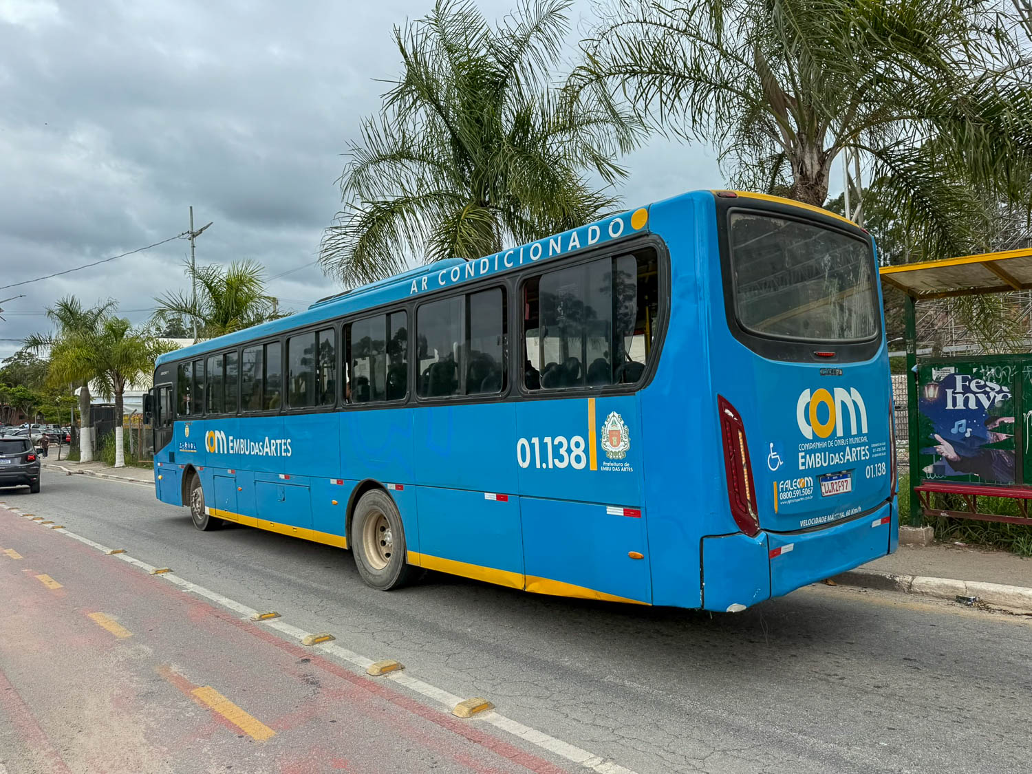 Museums of Embu das Artes: A Guide to the Town’s Cultural and Artistic Highlights 8 Local bus transportation connecting visitors to museums and cultural attractions in Embu das Artes